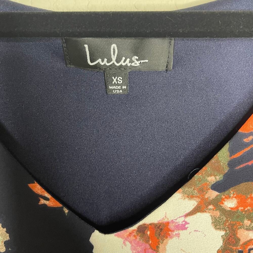 Lulu’s Shifting Dears Navy Blue & Pink Floral V-Neck Dress - Size XS - Picture 7 of 8